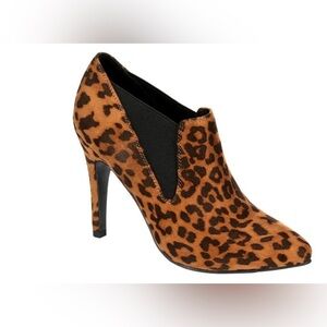 Madden Girl Stretch Women's Leopard Print Faux Suede Booties Slip On Size 8.5M